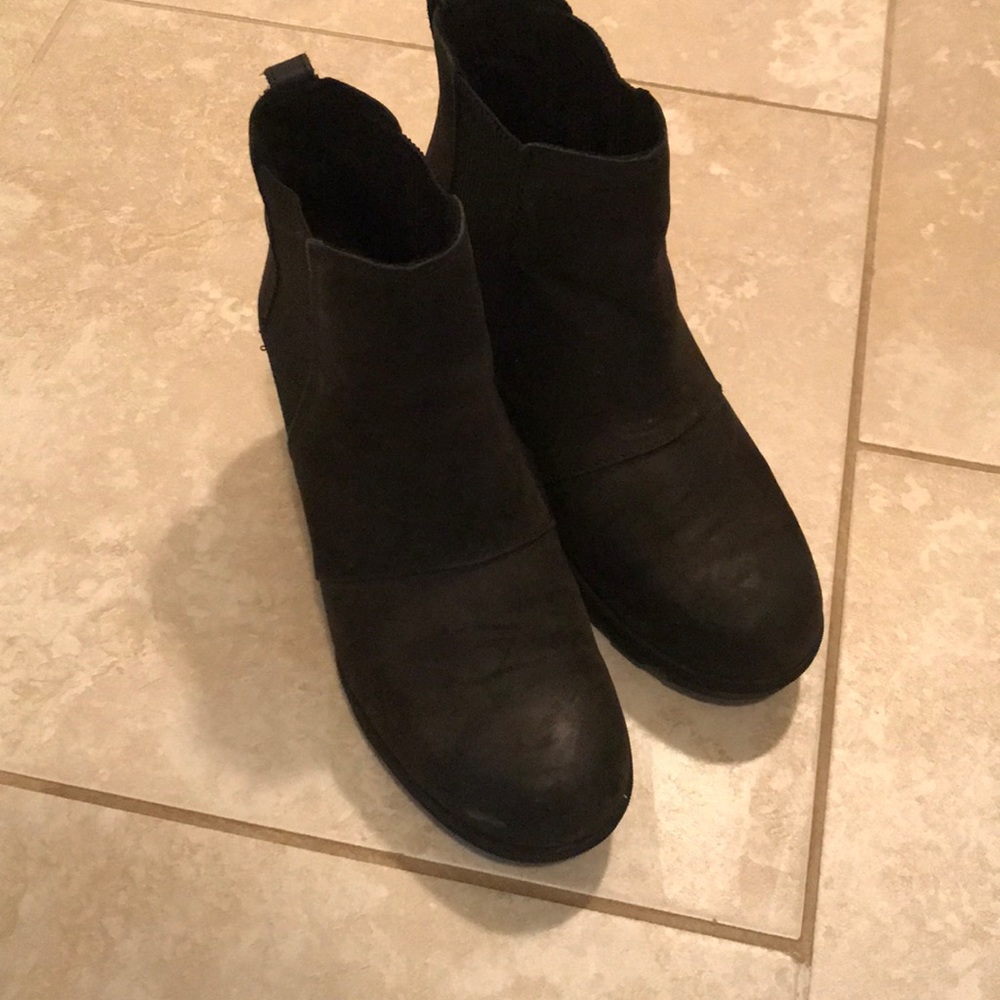 Sorel wedge boots